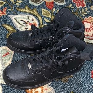 Black Air Force 1 High tops